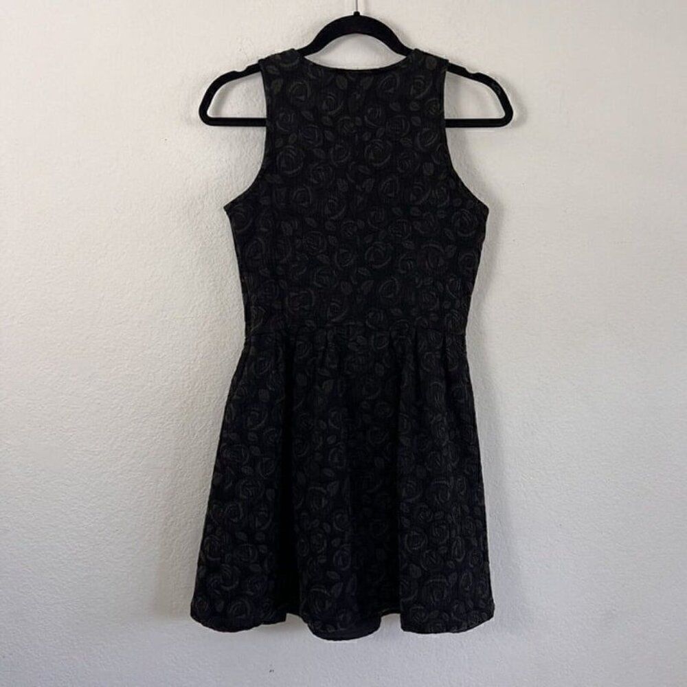 BB Dakota Grey & Black Brocade Sleeveless Fit & Flare Mini Dress Size Medium - Picture 2 of 11